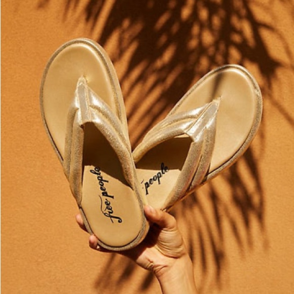 Free People Wonderland Flip Flop Thong LEATHER Size6.5 /36.5 Gold, New!